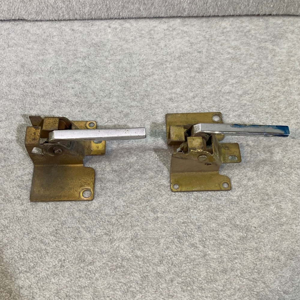 1982-1987 Chevy GMC Vintage Front Door Handles Latches Inside Set of 2 Origional